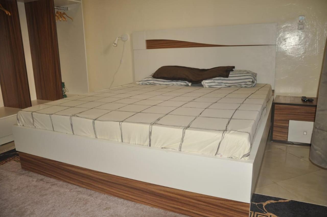 Apartament "La Coquille", Joli Loft, Moderne, Propre, Sur Et Calme Au Coeur De Saly Zewnętrze zdjęcie